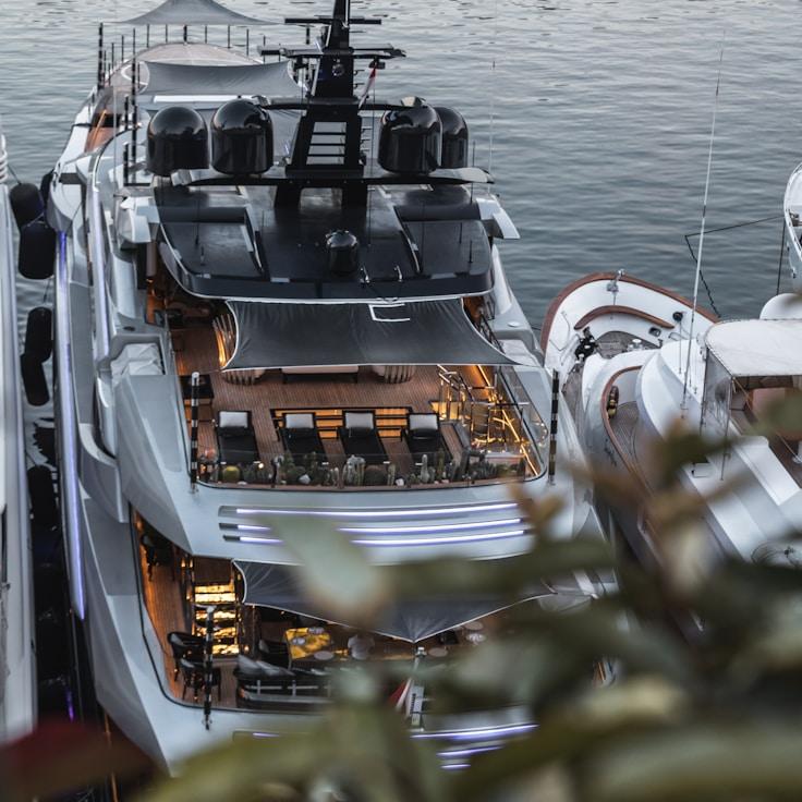 CommonsLantern yacht fleet
